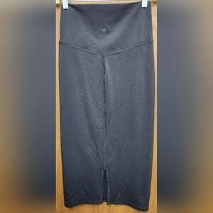 Lululemon Nulu Black Slim Fit Skirt